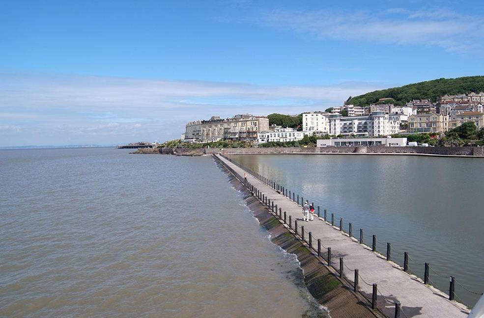 Cannon House Weston-super-Mare Bagian luar foto